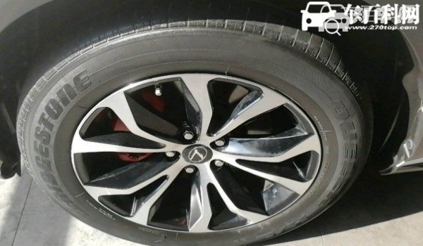 雷克萨斯nx车身尺寸是多少 定位中型suv(车身长达4.6米)