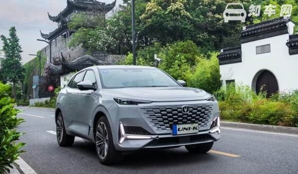 长安unik加满油能跑多少公里 长安unik油箱多少升(油箱容积70L)