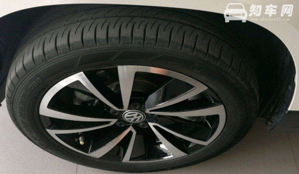 大众途岳参数配置 定位紧凑型suv(车身长达4.4米)
