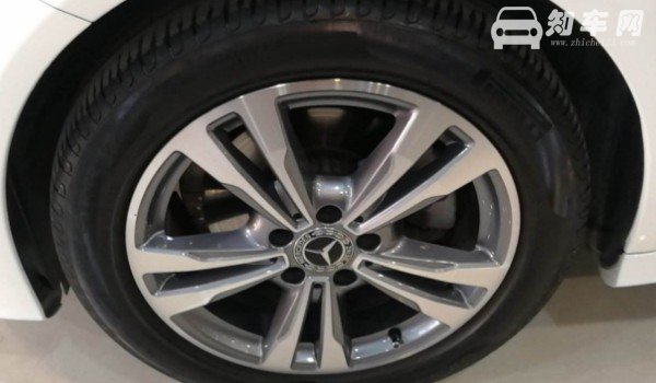 奔驰c级轮胎尺寸 奔驰c级轮胎型号(225/45 r18)