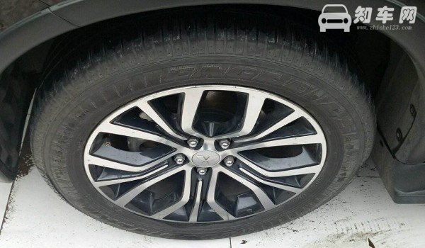 三菱欧蓝德2021新款轮胎尺寸 欧蓝德轮胎型号(225/55 r18)