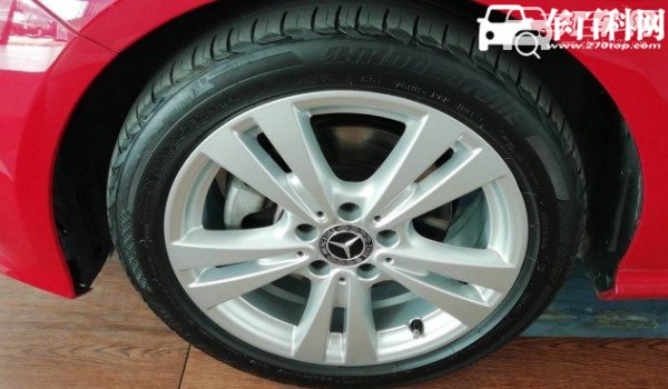 奔驰a200轮胎尺寸是多大的 奔驰a200轮胎型号(205/55 r17)