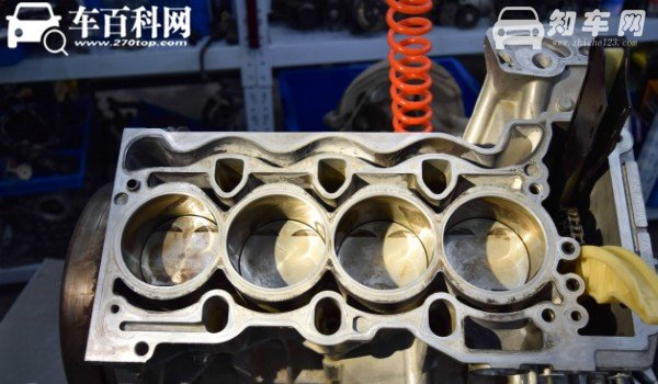 大众途岳发动机怎么样 百公里加速仅7.8秒(搭载1.4T和2.0T发动机)