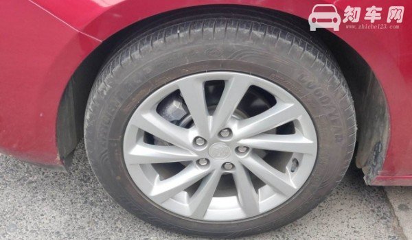 别克威朗轮胎尺寸 威朗轮胎型号多少(205/55 r16)