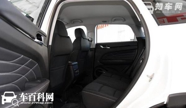 陆风荣曜车身尺寸是多少 陆风荣曜后备箱尺寸是多少(常规容积560L)