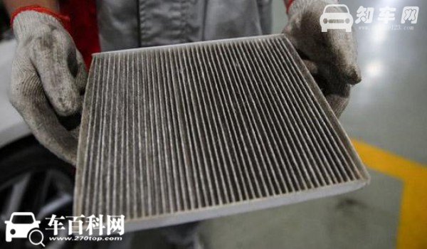 奔驰glb空调滤芯在哪里 位于副驾驶手套箱后面
