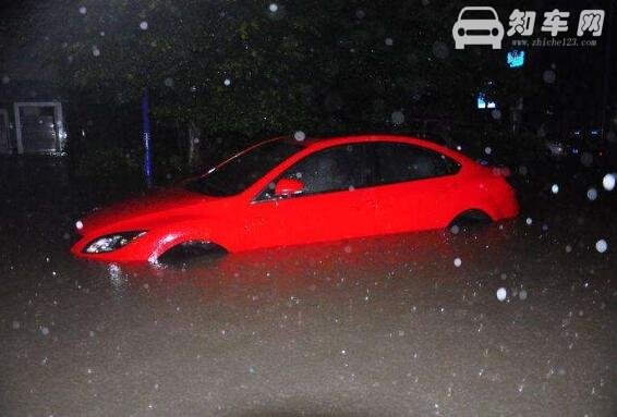 泡水车怎么处理，直接报保险千万不要二次启动
