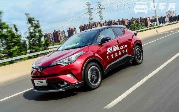 丰田suv15万左右能买到什么车型 奕泽IZOA满足你的想象