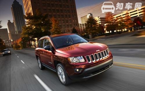 女士小型jeep 有女生开jeep自由侠吗