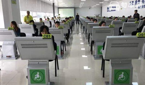 考完科四当天可以拿证吗