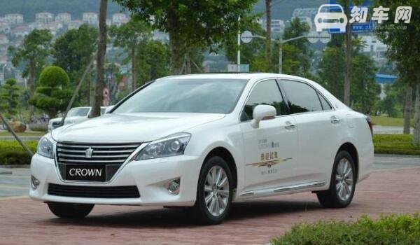 丰田皇冠二手车价格 丰田皇冠二手车值得入手吗