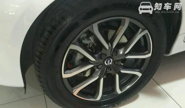 沃尔沃xc60原装轮胎多少钱 售价1080元每条最贵高达2300