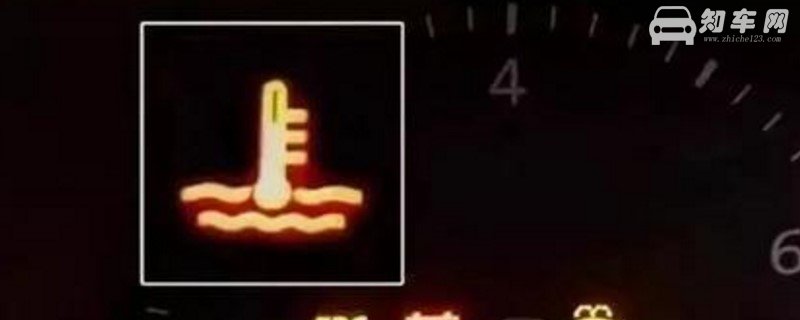 车一发动就报水温故障灯