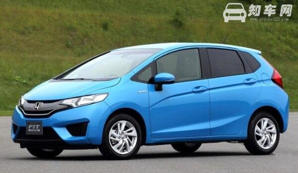 女款车10万左右自动挡 10万左右自动挡前五排名（大众polo稳居第一 ）