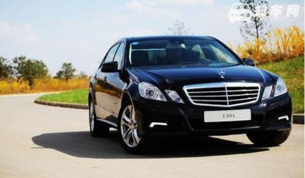 奔驰e300l新车报价2021款 官方指导价46.78-56.89万元（落地价44.60万元起）