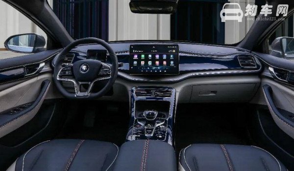 比亚迪宋plus dmi配置 4.7米的紧凑型suv(2021款宋plus dmi仅售14万)