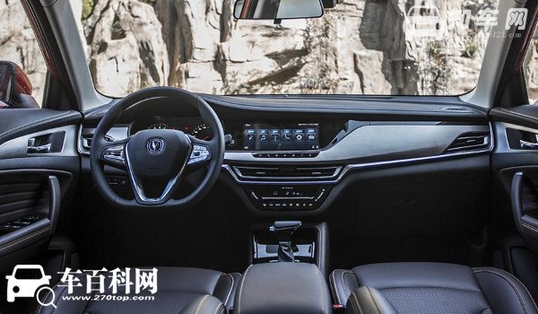长安cs35 plus车型 内饰时尚动力出色安全配置丰富