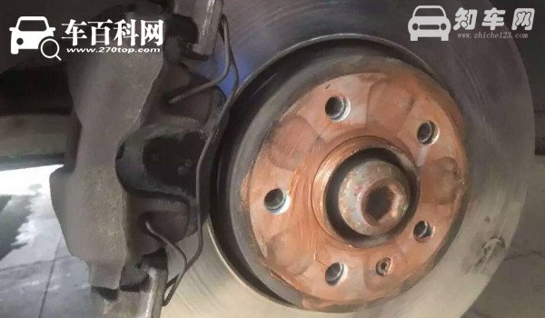 刹车片多久换一次价格 3万公里更换一次(更换材料费500元)