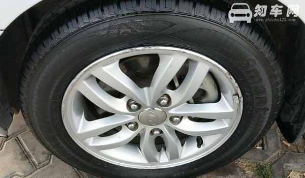 现代悦动轮胎规格型号 195/65 r15锦湖轮胎
