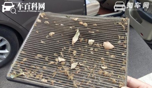 领克02空调滤芯在哪里 副驾驶侧杂物箱后方