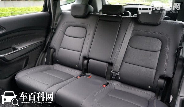 全新瑞虎7和全新哈弗H6哪款好 哈弗H6动力强配置丰富(车身长达4.6米)