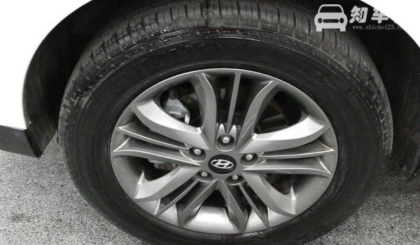 现代ix35轮胎型号 现代ix35轮胎尺寸是多少(225/60 r17)