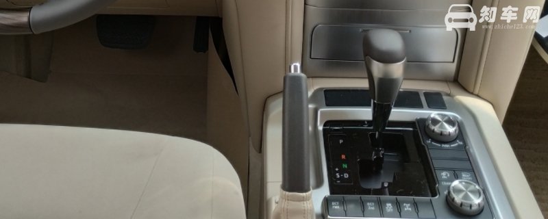 兰德酷路泽speed正常放哪里