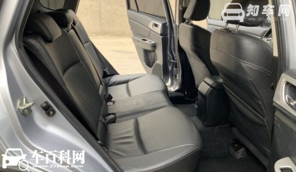 斯巴鲁xv车身尺寸是多少 斯巴鲁xv后备箱容积多大（最大1327L）
