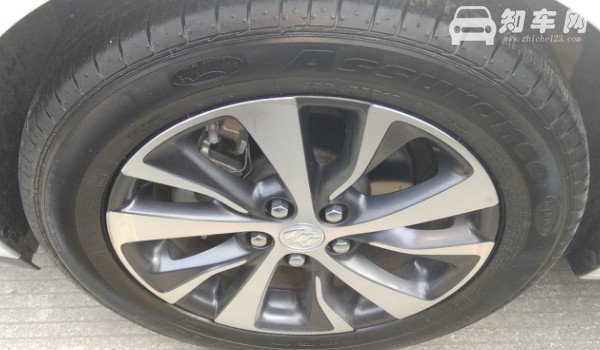 别克阅朗轮胎型号 别克阅朗轮胎尺寸(205/55 r16)