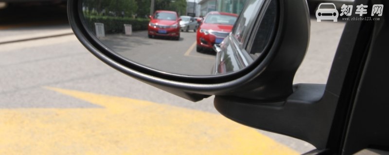 车后视镜突然不自己收了
