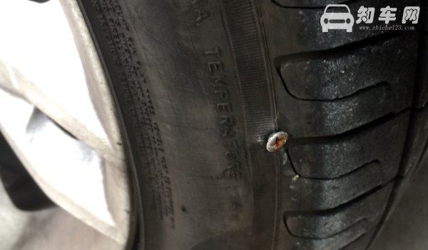 车轮胎被水泡了一半有没有事