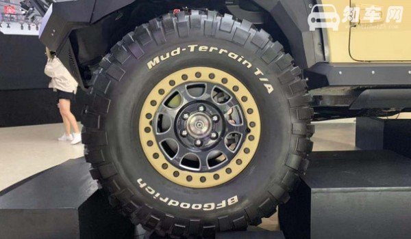 北京吉普bj40轮胎型号 北京bj40轮胎什么型号(265/65 r17)