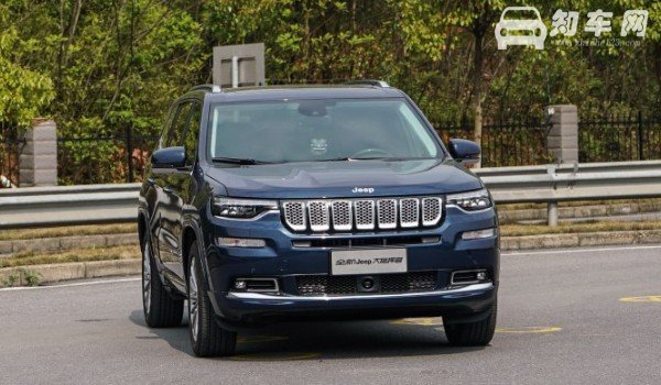 吉普大指挥官有几种颜色 jeep大指挥官最佳颜色(珠峰白)