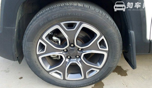 jeep自由侠轮胎型号 自由侠轮胎型号多少(225/55 r18)