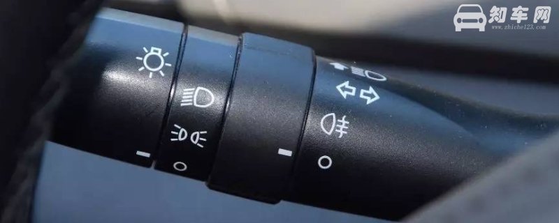 夜间在没有路灯照明不良条件下行驶开什么灯
