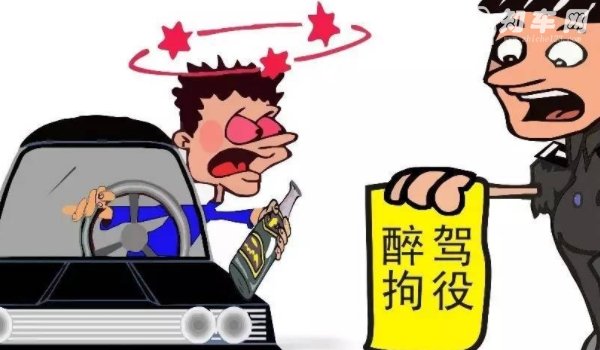 行驶证不在车上能上路吗