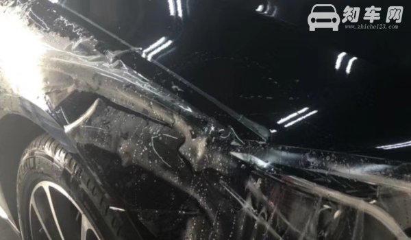 洗车能不能只用清水洗 需要配合专用的洗车泡沫