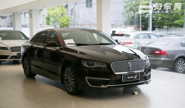 林肯mkz尺寸长宽高多少 林肯mkz后备箱尺寸多少（容积508-1324L）