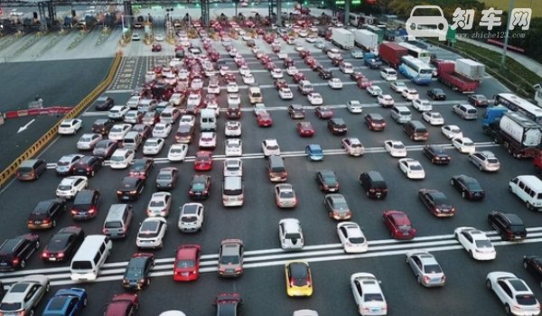高速实线变道扣几分