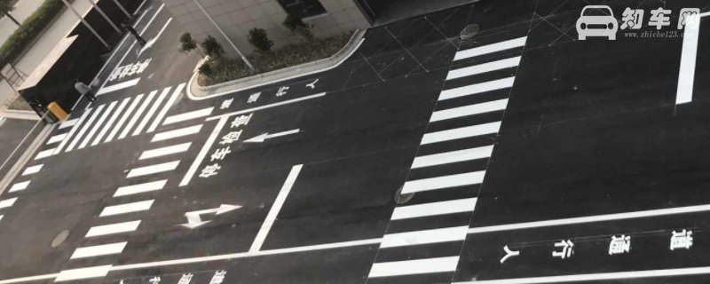 科三压虚线能过吗