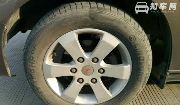 五菱征程轮胎型号 征程轮胎型号是多大的(205/65 r16)
