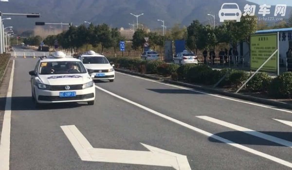 科目三当场补考要下车吗(不需要下车)