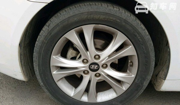 现代索纳塔轮胎型号 索纳塔轮胎尺寸(245/40 r19)