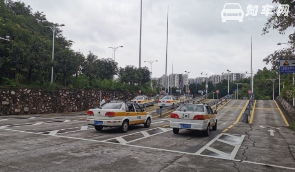 科目二场地费可以不给吗