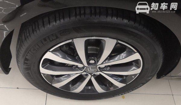 雪铁龙c6轮胎型号规格 轮胎型号是多少(245/45 r18)