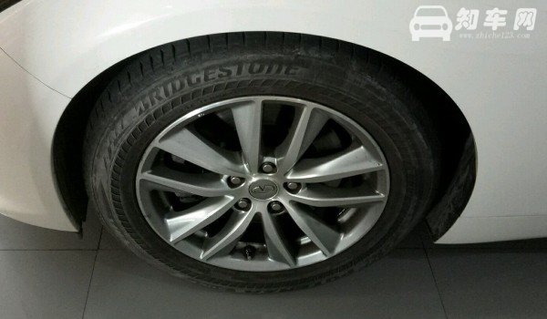 英菲尼迪q50轮胎型号 英菲尼迪q50轮胎尺寸(245/40 r19)