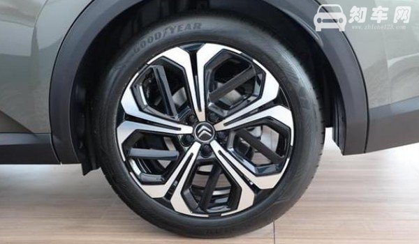 凡尔赛c5x轮胎尺寸 轮胎规格(205/55 r19)