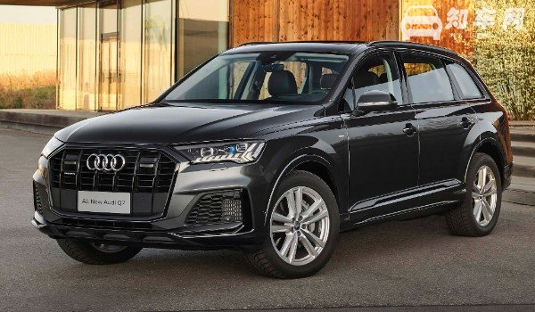 宝马x6和奥迪q7哪个好 奥迪q7动力强空间大(车身长达5米)