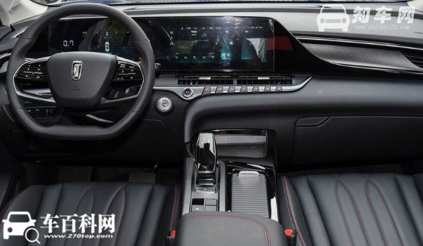 奔腾t55这车怎么样 动力充沛配置丰富(车身轴距为2650mm)