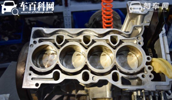 奥迪a4是几缸发动机 奥迪a4发动机是几缸的(四缸发动机)